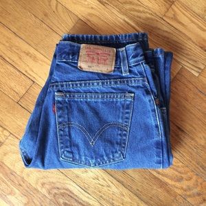 MOM JEANS Vintage 550 Levi’s Classic Relaxed Fit